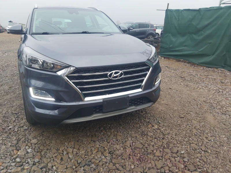 Hyundai Tucson 1.6 crdi, снимка 2 - Автомобили и джипове - 52427804