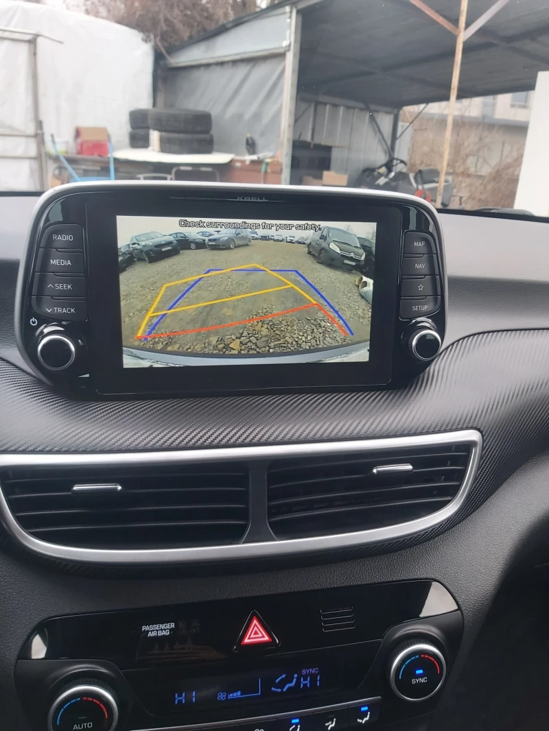 Hyundai Tucson 1.6 crdi, снимка 14 - Автомобили и джипове - 52427804