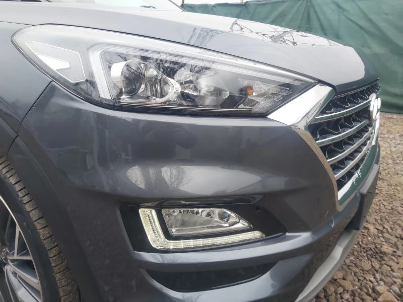 Hyundai Tucson 1.6 crdi, снимка 12 - Автомобили и джипове - 52427804