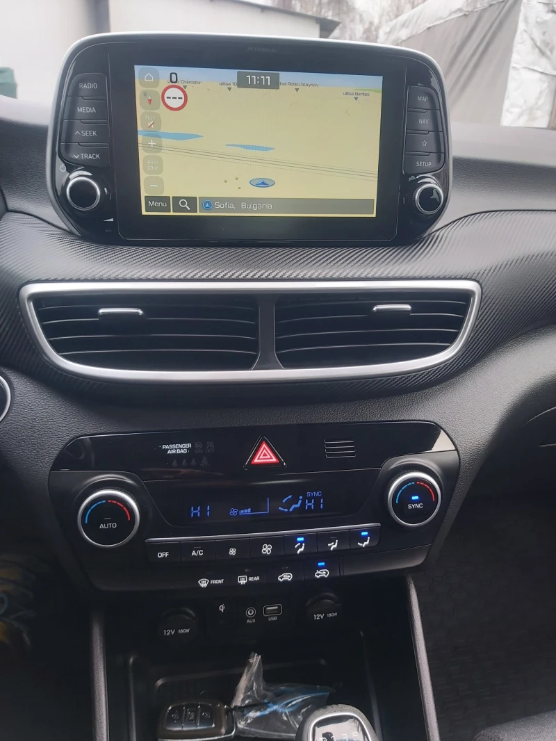 Hyundai Tucson 1.6 crdi, снимка 6 - Автомобили и джипове - 52427804