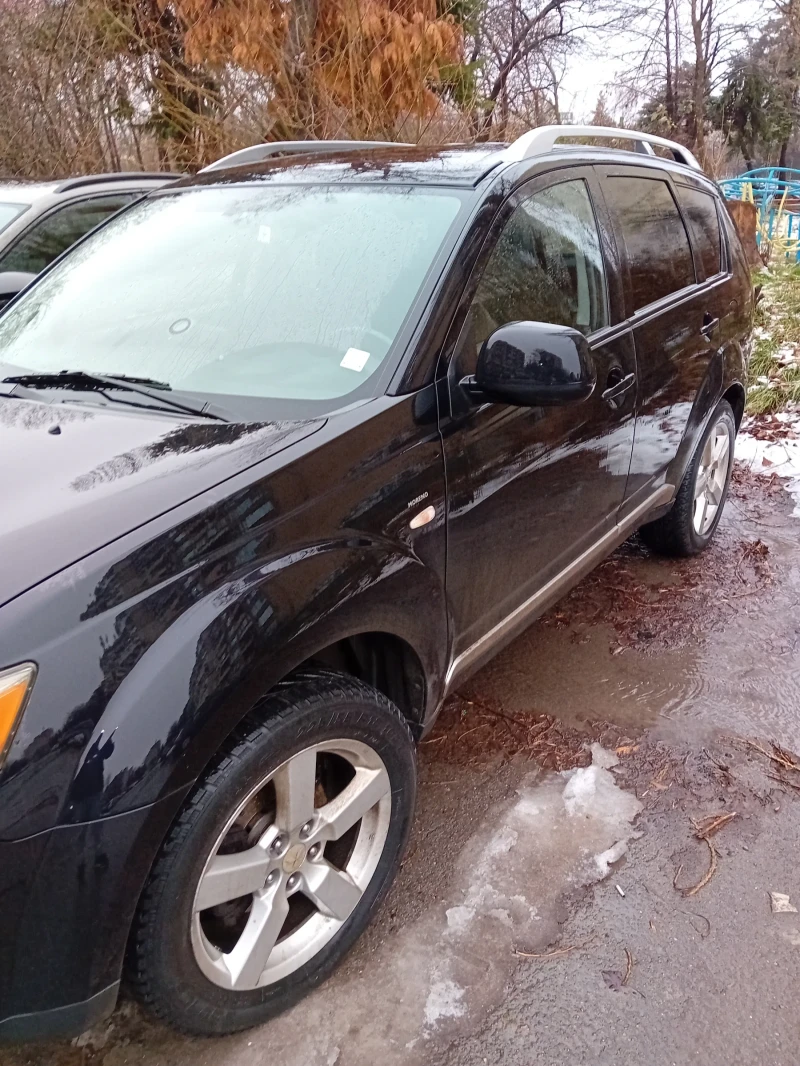 Mitsubishi Outlander, снимка 4 - Автомобили и джипове - 53051220