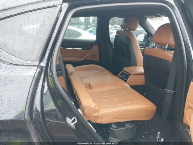 BMW X6 M* SPORT* ДИГИТАЛНО* ТАБЛО* ПОДГРЕВ* КАМЕРА* КЕЙЛЕ, снимка 11 - Автомобили и джипове - 53033569