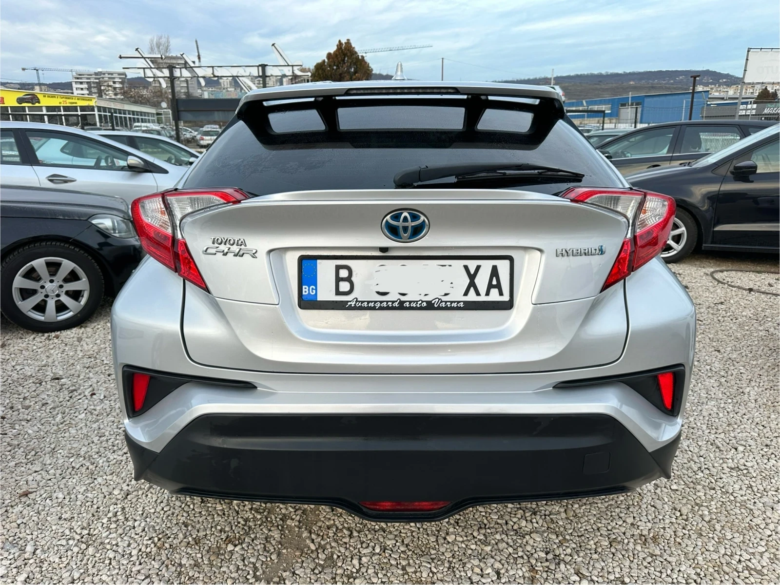 Toyota C-HR 1.8Hybrid - изображение 6