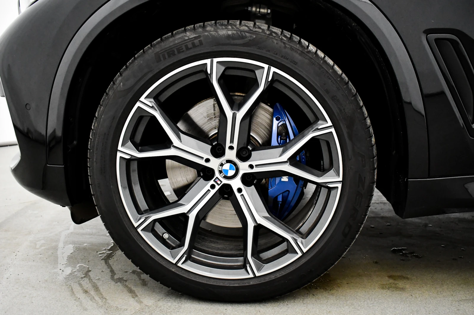 BMW X5 xDrive30d M Paket - изображение 6