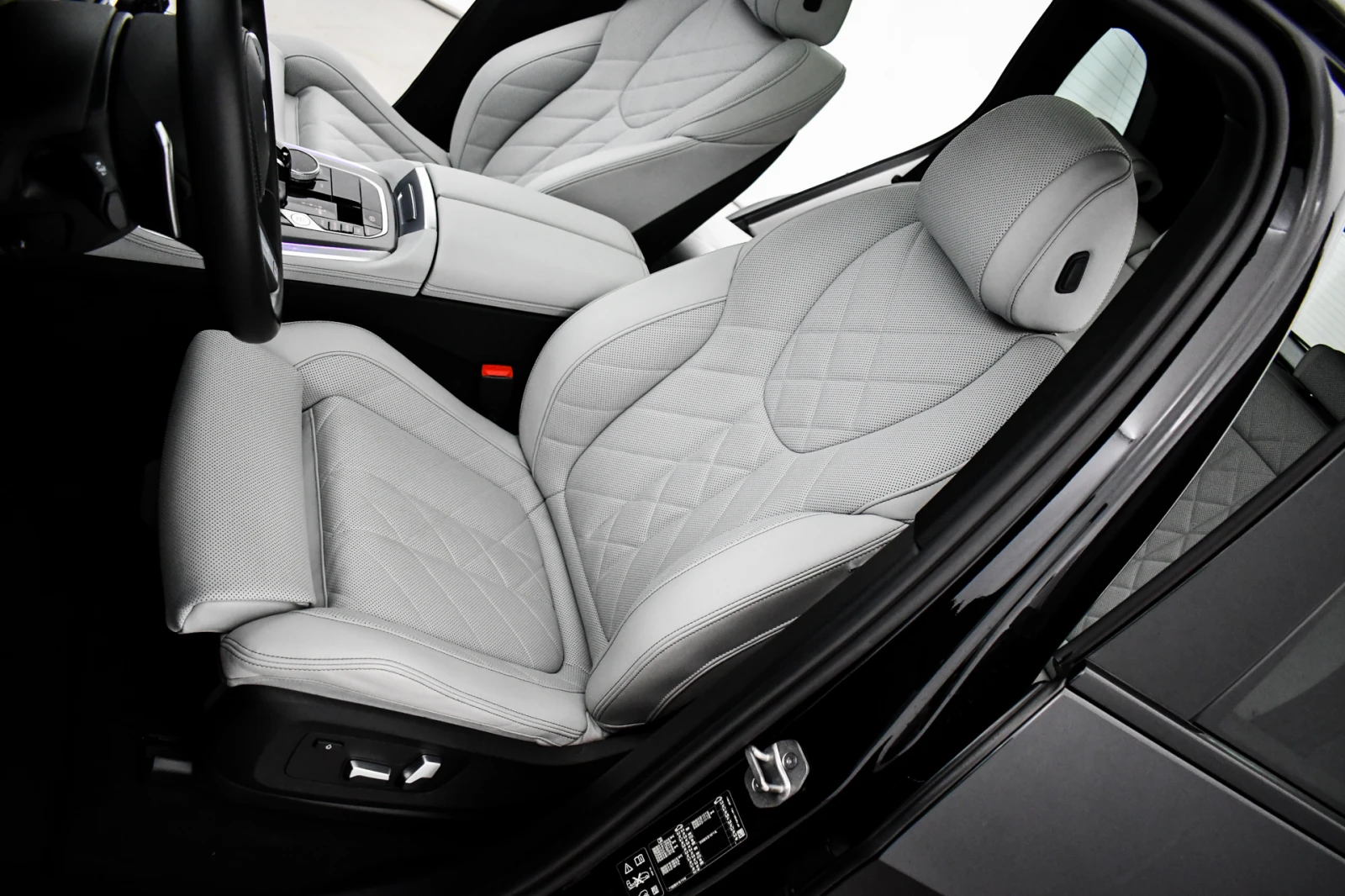 BMW X5 xDrive30d M Paket - изображение 8