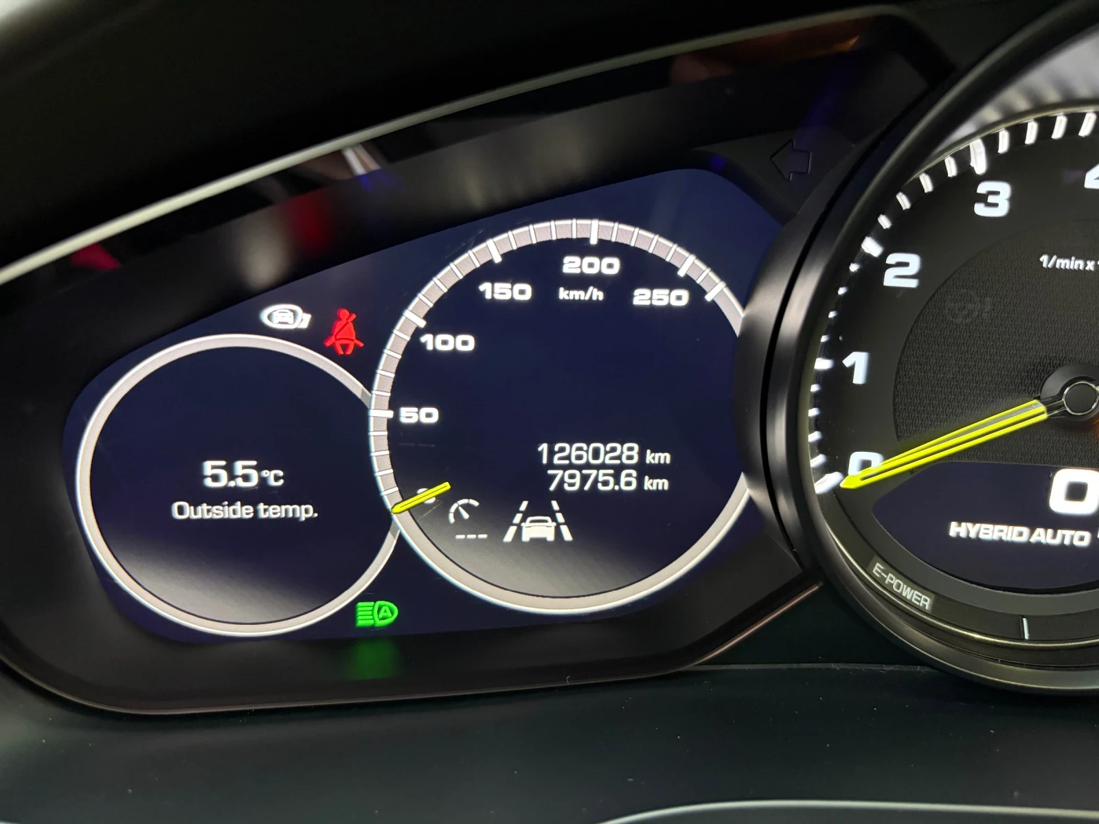 Porsche Cayenne Hybrid Обдух Бурм PASM PDCC Гаранция 360, снимка 12 - Автомобили и джипове - 53518453