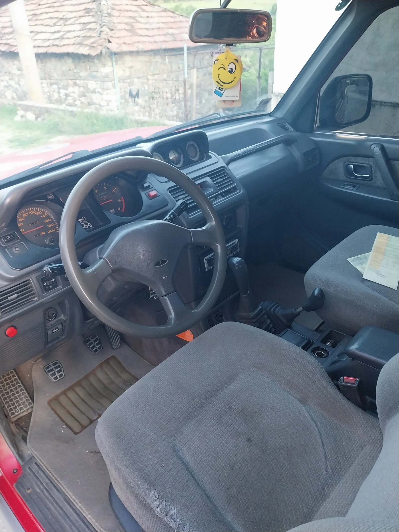Mitsubishi Pajero Ръчка селект , снимка 8 - Автомобили и джипове - 54444372
