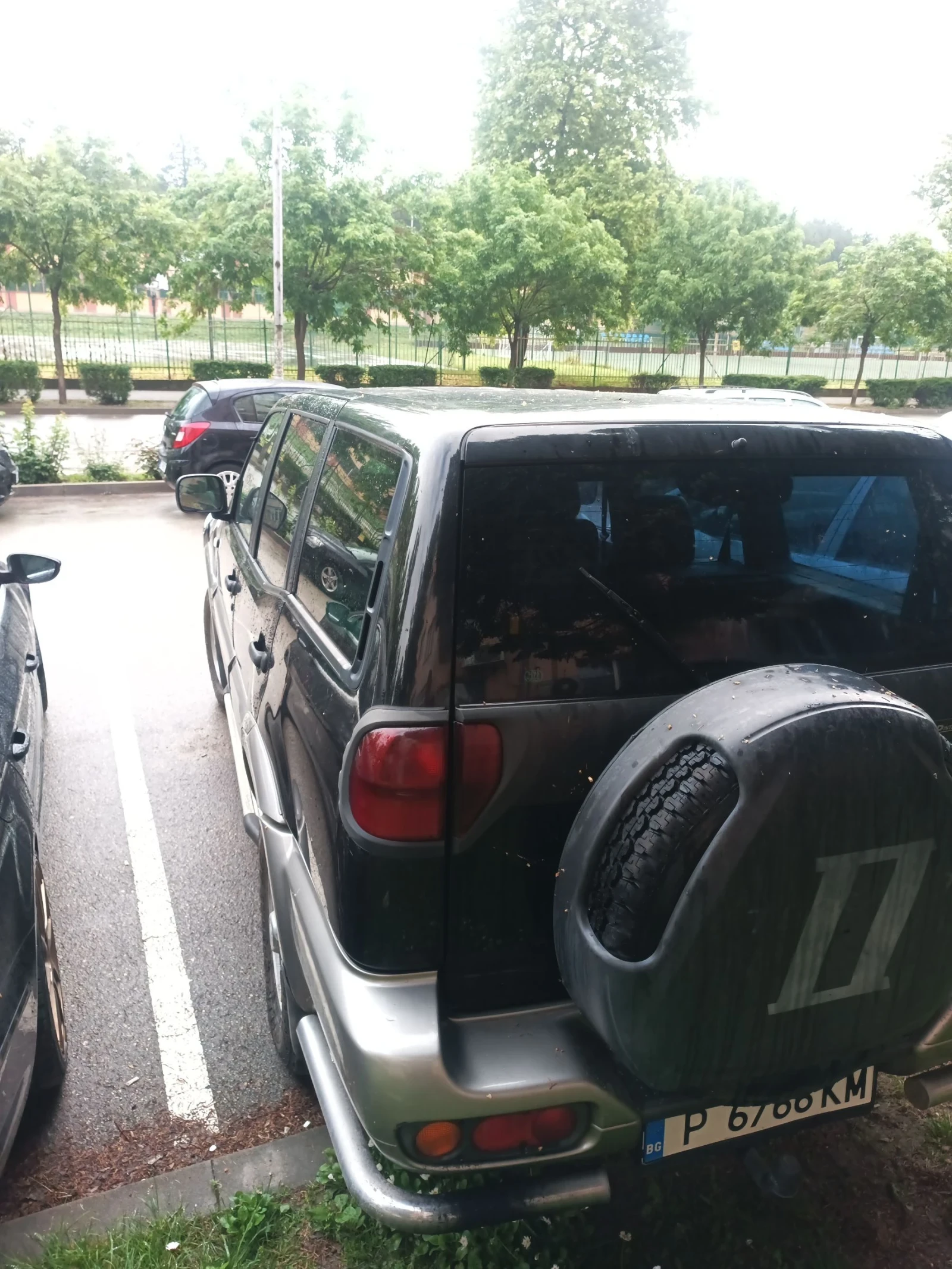 Nissan Terrano 2.7 TDI, снимка 3 - Автомобили и джипове - 54513274