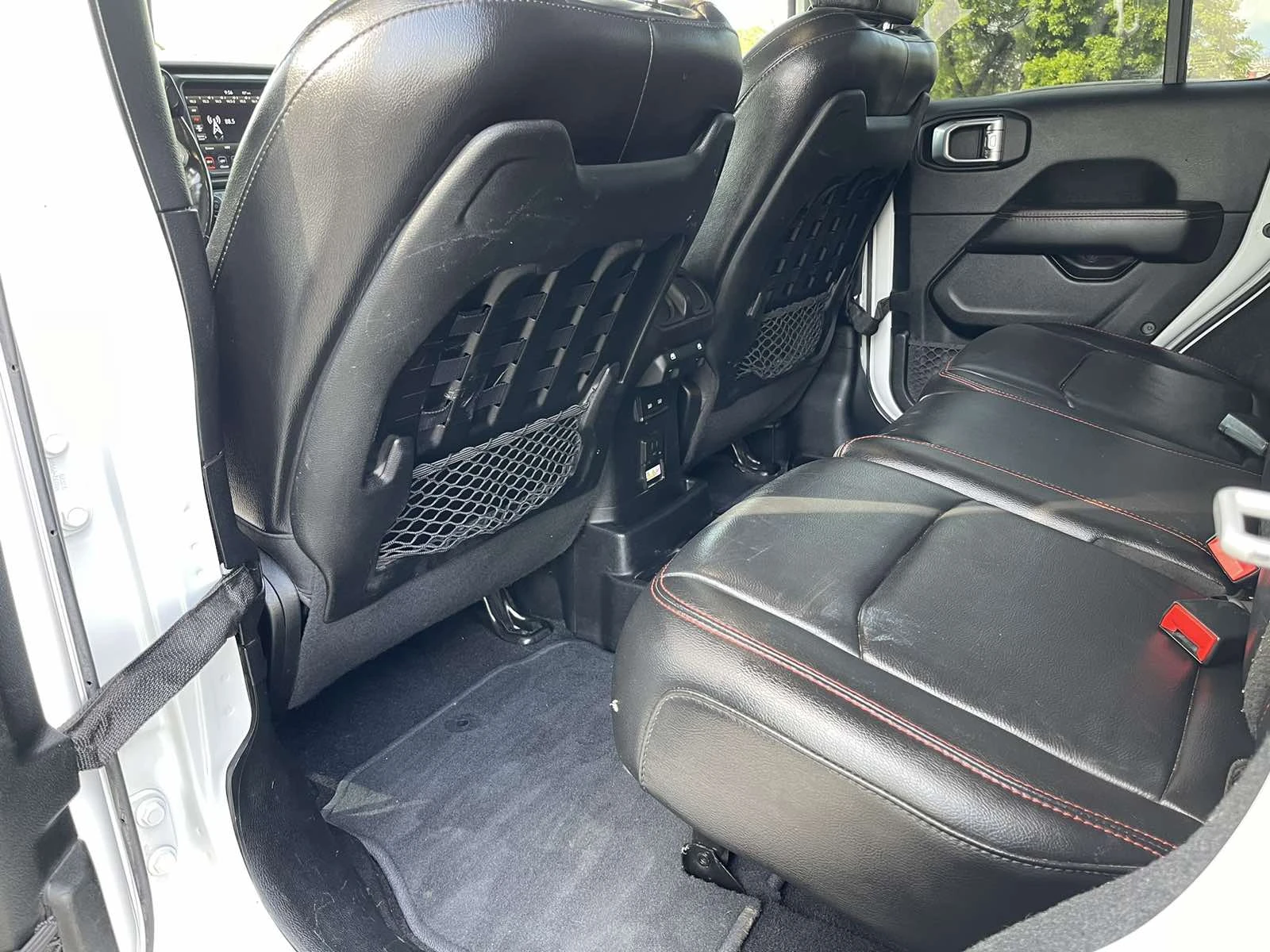 Jeep Wrangler RUBICON DIESEL 4X4, снимка 11 - Автомобили и джипове - 54608688