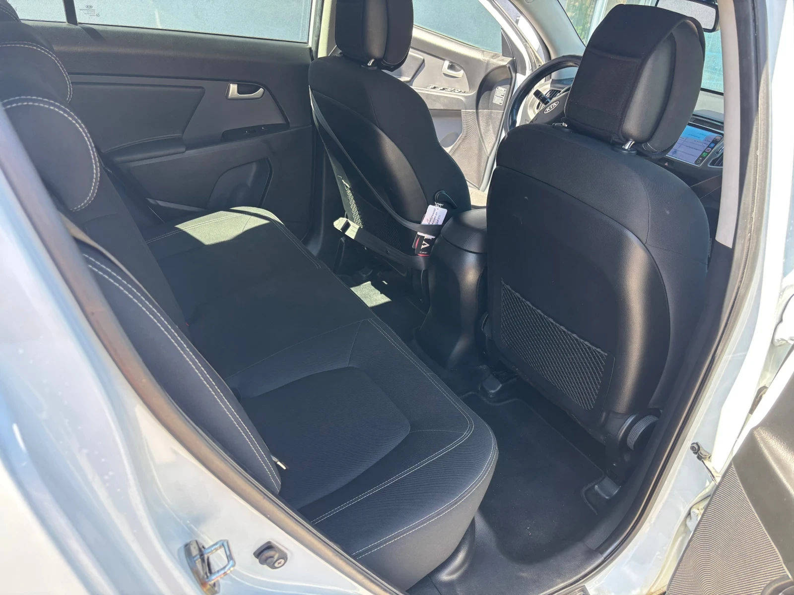Kia Sportage, снимка 8 - Автомобили и джипове - 54921062