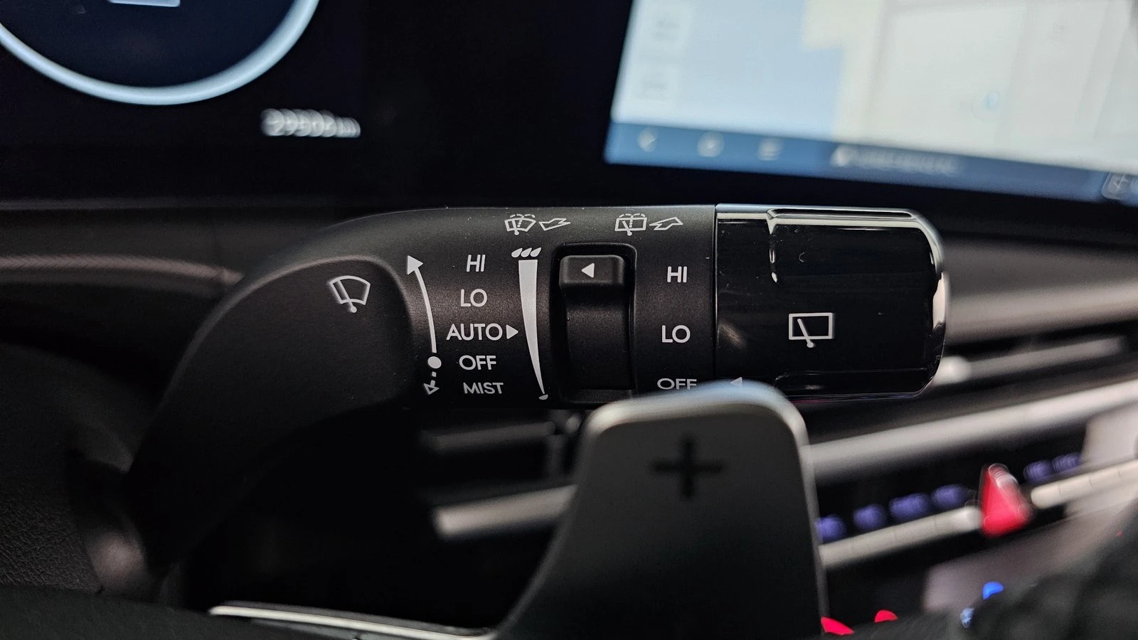 Hyundai Santa fe 1.6 HEV* KEYLESS* ПОДГРЕВ ВОЛАН* КРАЙНА ЦЕНА, снимка 17 - Автомобили и джипове - 55334921