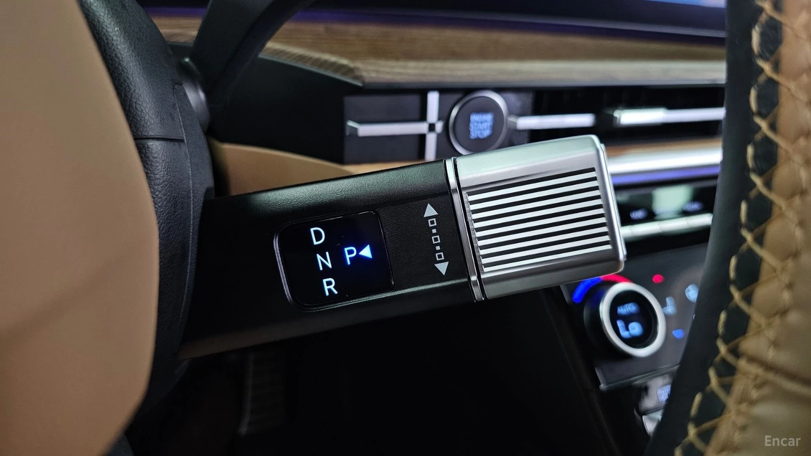 Hyundai Santa fe CALLIGRAPHY* ОБДУХ* 360* МАСАЖ* DISTRONIC, снимка 9 - Автомобили и джипове - 55431430