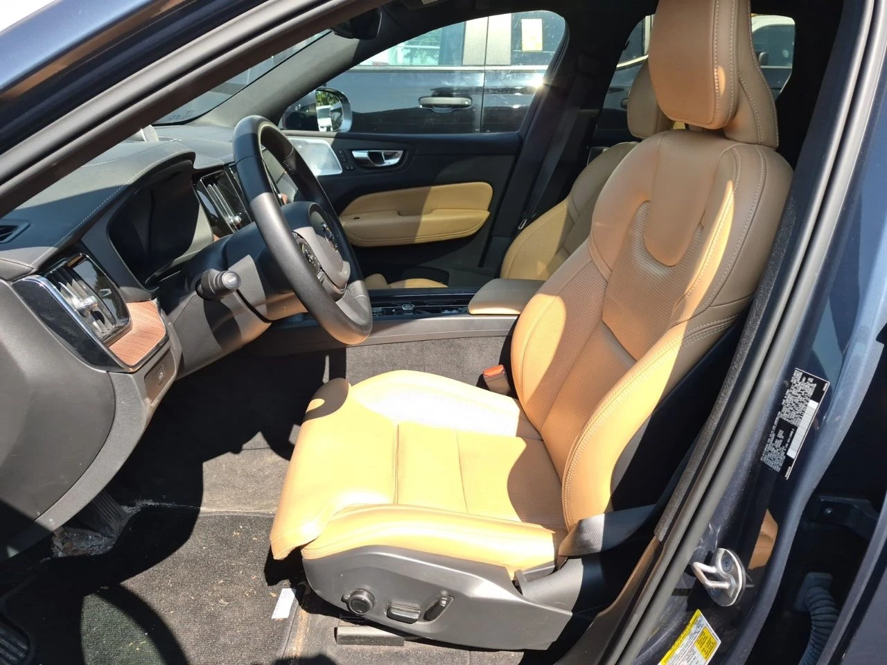 Volvo XC60 ULTIMATE BRIGHT THEME, снимка 5 - Автомобили и джипове - 55729180