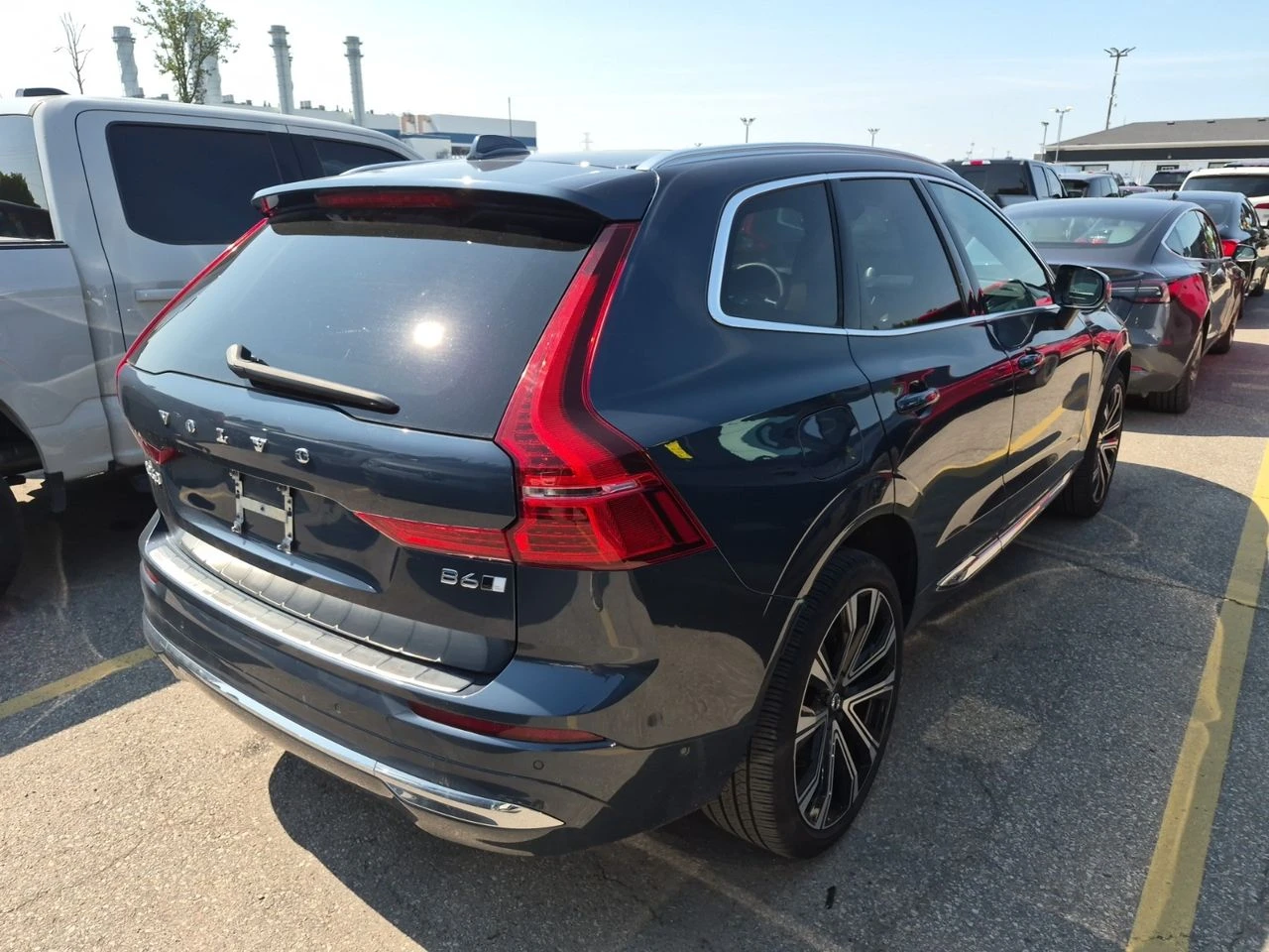 Volvo XC60 ULTIMATE BRIGHT THEME, снимка 3 - Автомобили и джипове - 55729180