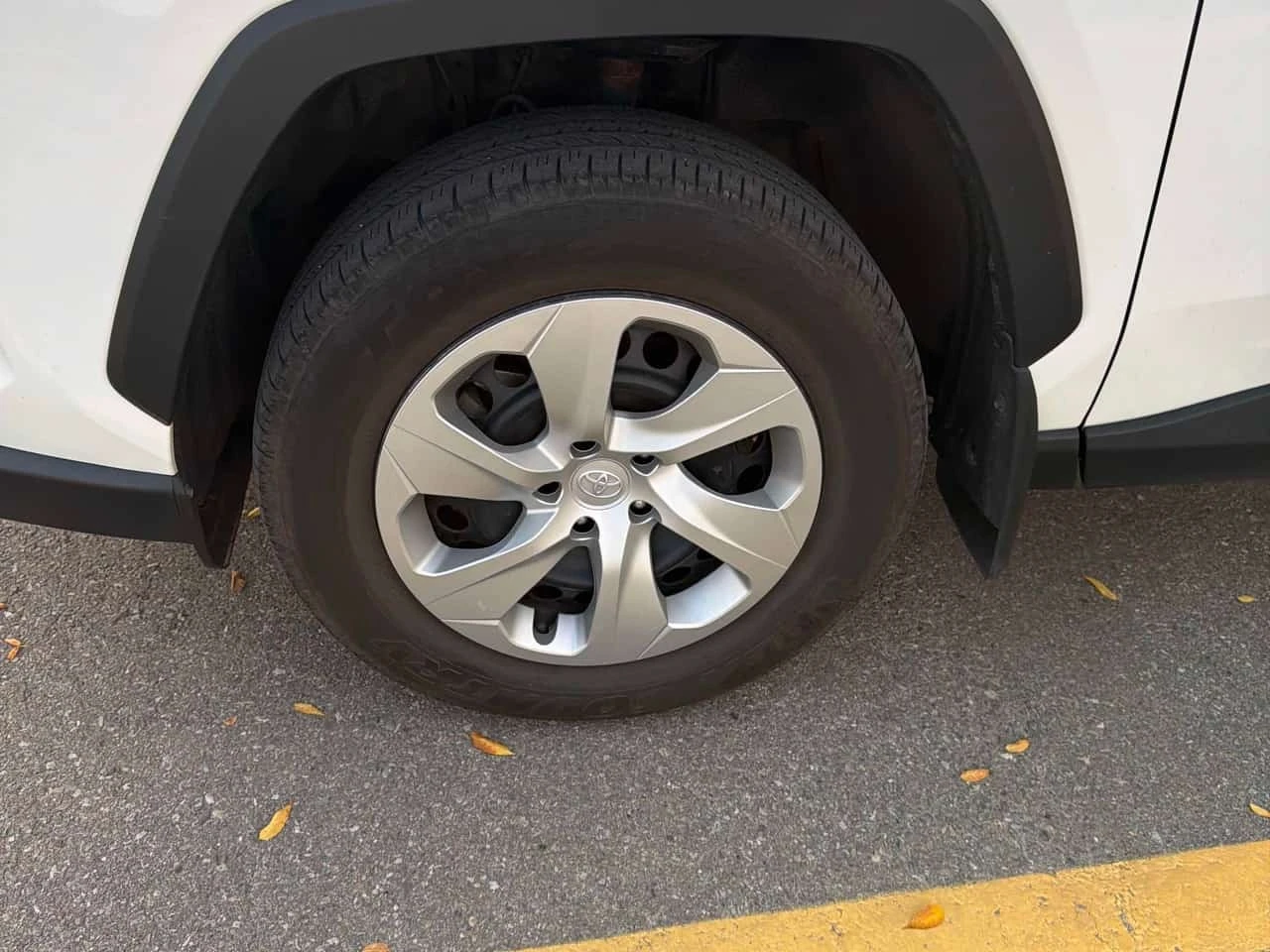 Toyota Rav4 * LE * CARFAX * ОПЦИЯ ЗА ФИНАНСИРАНЕ, снимка 7 - Автомобили и джипове - 56227794