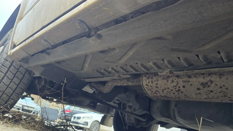 VW Transporter T5 2008г 1.9 TDI 105 к.с без ръжда, снимка 7 - Бусове и автобуси - 52753105