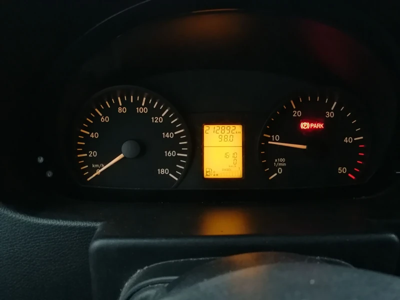 Mercedes-Benz Sprinter 211 CDI, снимка 16 - Бусове и автобуси - 53288265