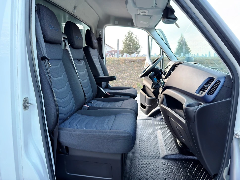 Iveco Daily 50C18* HI-MATIC* КЛИМА* ДВ.ПАКЕТ РЕСОРИ* 3.5т N1 - изображение 9