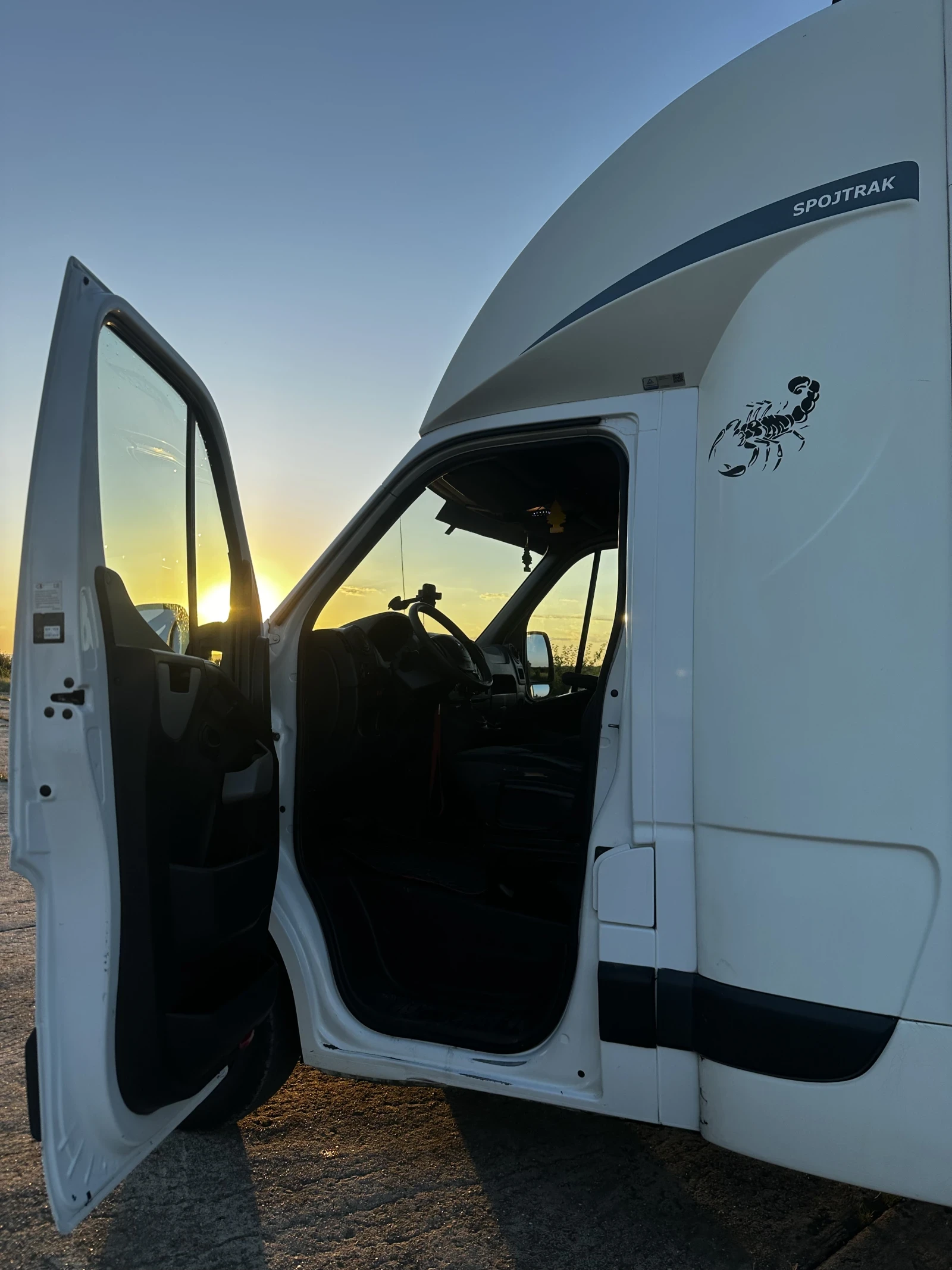 Renault Master 2.3 Dci 165 ENERGY, снимка 13 - Бусове и автобуси - 54999190