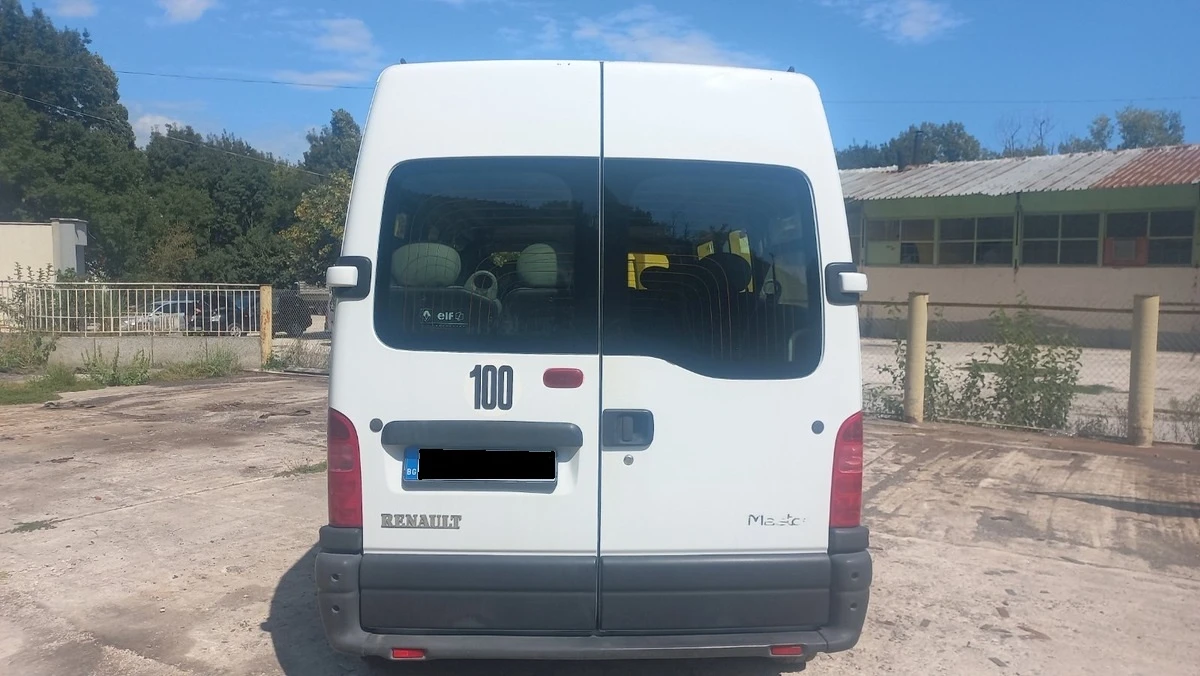 Renault Master 2.5 dCi, снимка 3 - Бусове и автобуси - 56120602