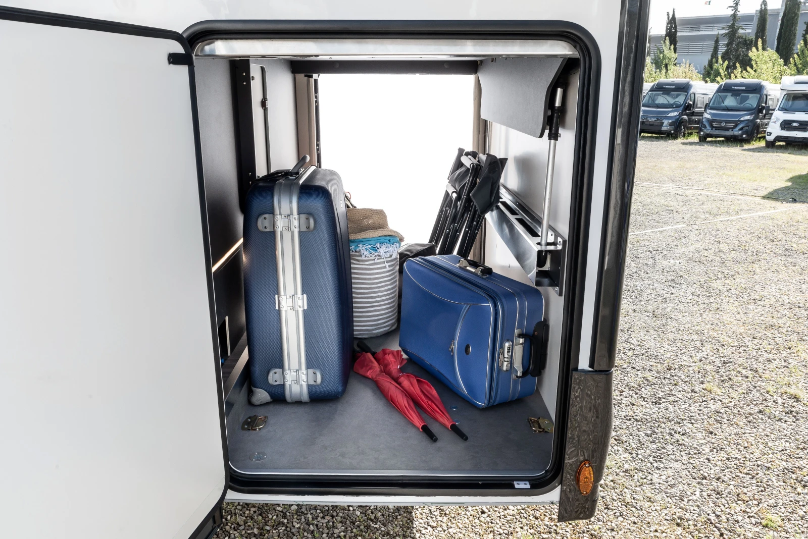 Кемпер Mobilvetta KEA i86 180к.с. АТ8 2026 , снимка 10 - Каравани и кемпери - 53745782