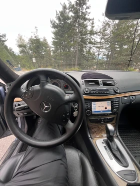 Mercedes-Benz E 320, снимка 9