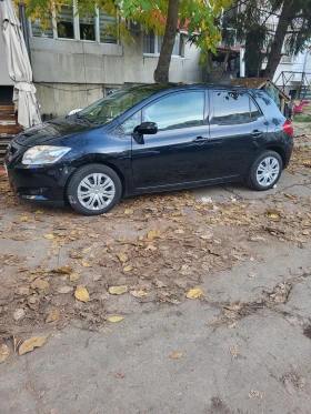 Toyota Auris  - изображение 1