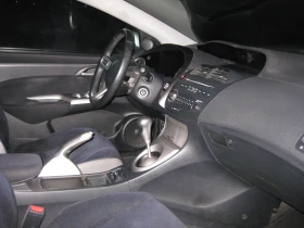 Honda Civic 1.8, снимка 13