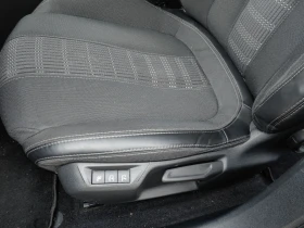 Peugeot 308 2.0blue Hdi facelift 150кс автоматик, снимка 12