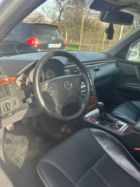 Mercedes-Benz E 200 - 2500 € / 4889.57 лв. - 77097766 8
