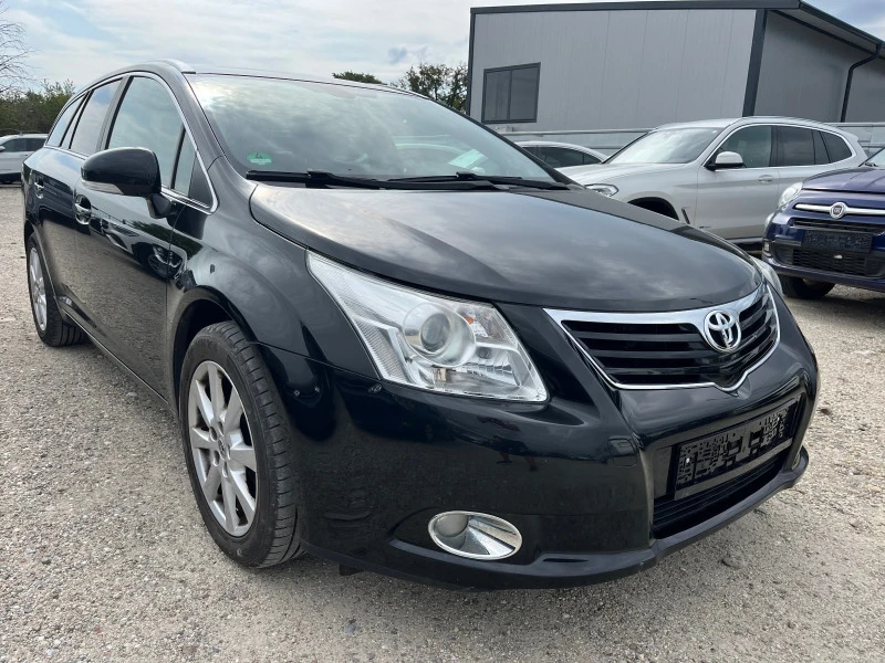 Toyota Avensis 1.8 143k.c бензин, подгрев, старт стоп, снимка 3 - Автомобили и джипове - 41813705