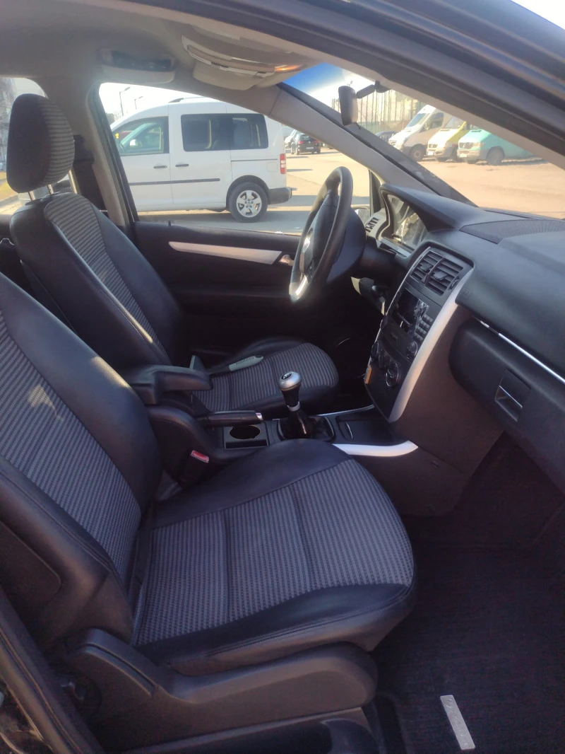 Mercedes-Benz B 150, снимка 3 - Автомобили и джипове - 47144719