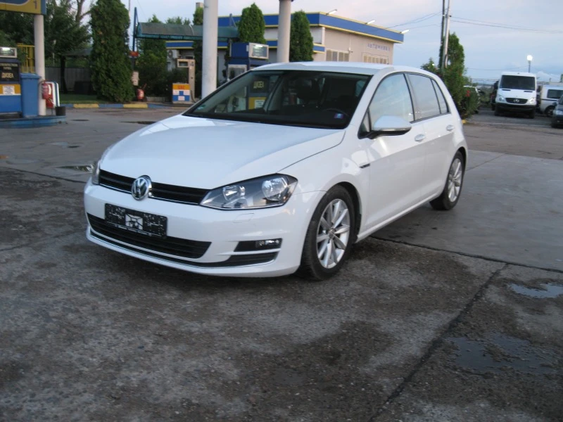 VW Golf lim. lounge BMT, снимка 2 - Автомобили и джипове - 46448764