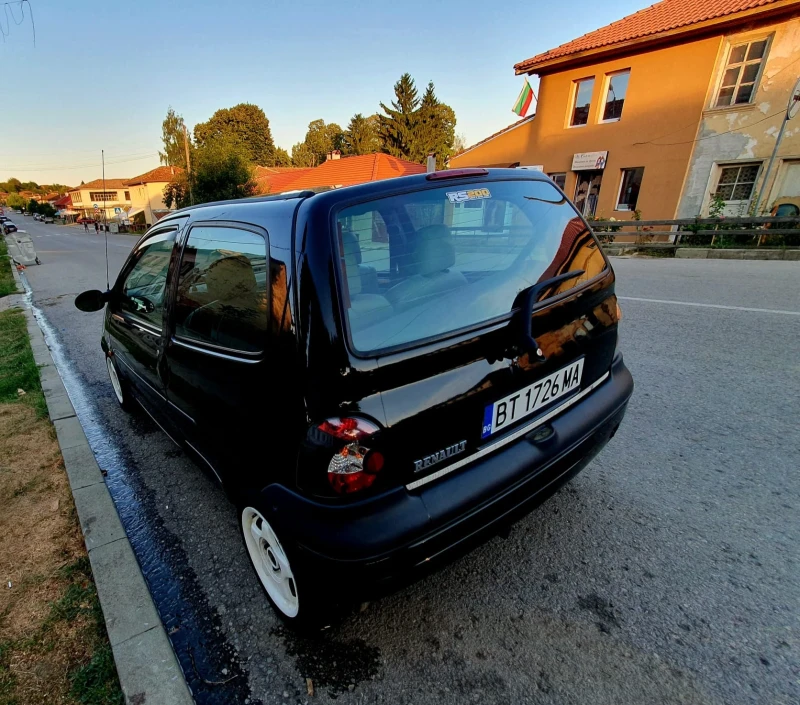 Renault Twingo, снимка 3 - Автомобили и джипове - 46990769