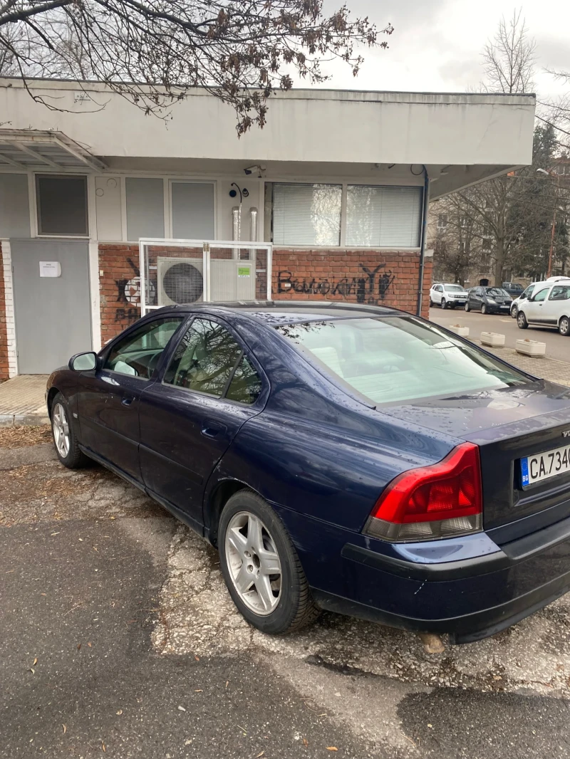 Volvo S60 2.4 D5, снимка 2 - Автомобили и джипове - 48420367