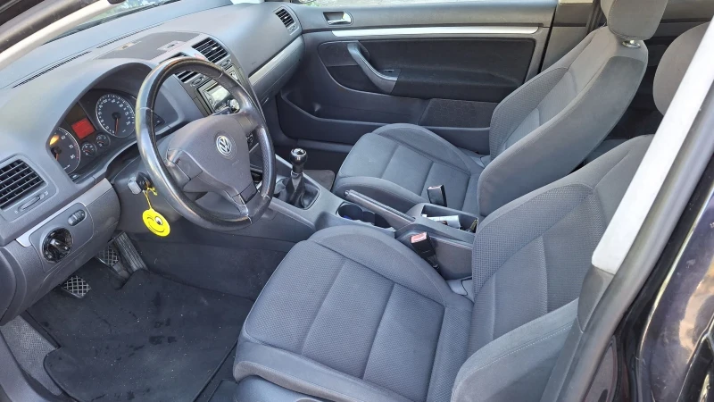 VW Golf 1.6 FSI-174500км.-РЕАЛНИ!!!, снимка 7 - Автомобили и джипове - 52068430