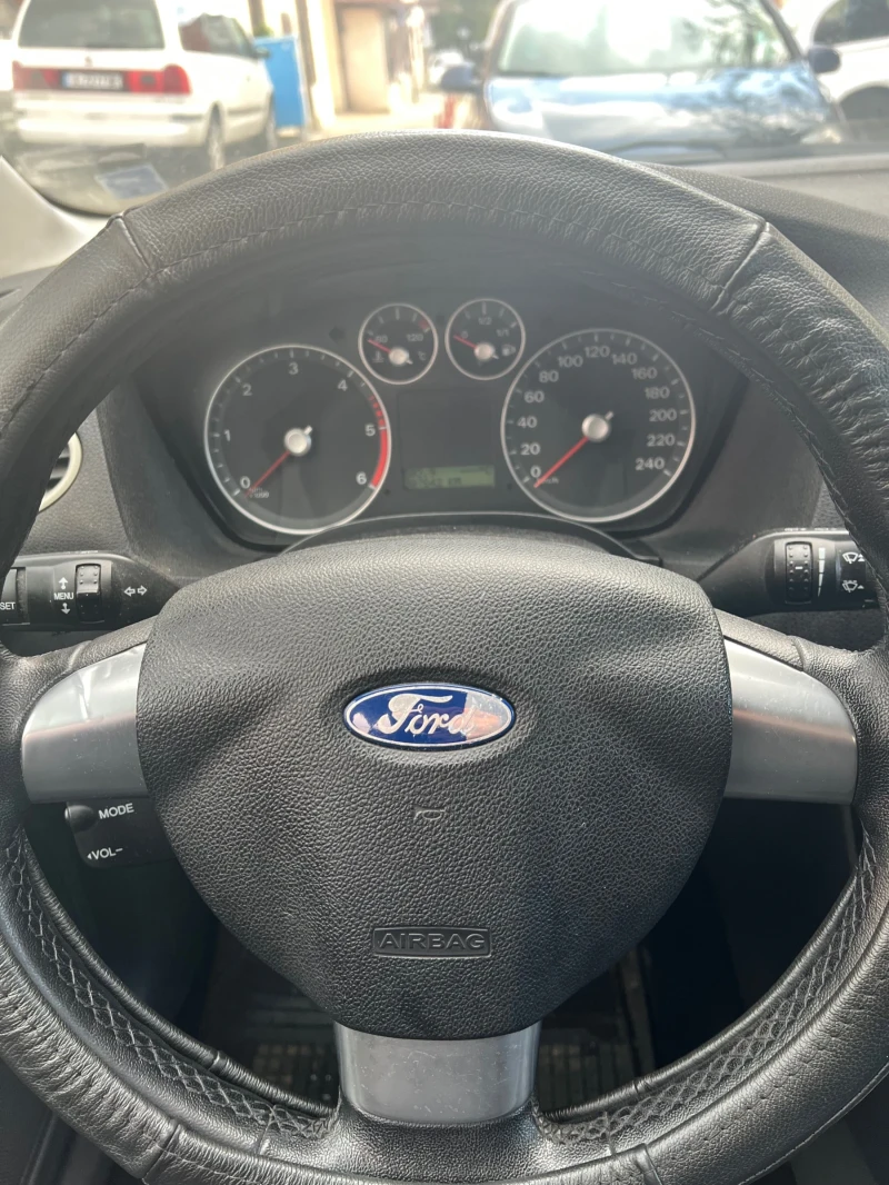 Ford Focus, снимка 7 - Автомобили и джипове - 52630835