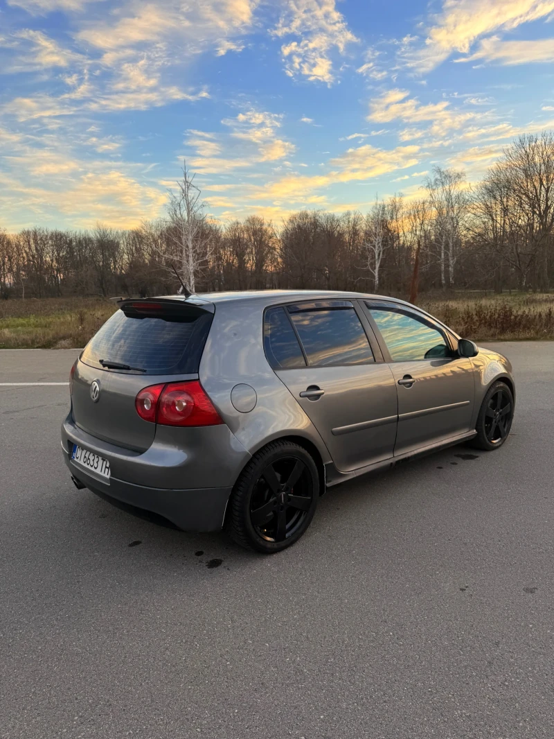 VW Golf 2.0 TDI, снимка 3 - Автомобили и джипове - 52829963