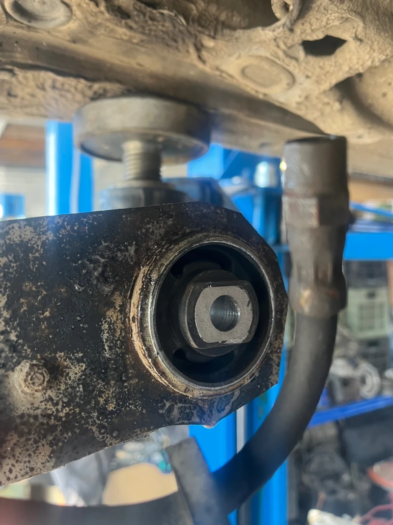 Audi 100 2.6, снимка 8 - Автомобили и джипове - 52833555