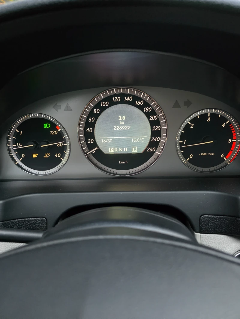 Mercedes-Benz C 220 Mercedes-Benz C220 - ом 646, снимка 8 - Автомобили и джипове - 52971759