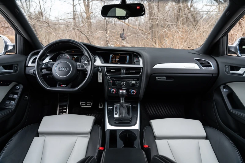 Audi S4 Progressiv/ Кожа/ Подгрев/ Навигация/ Един собств, снимка 17 - Автомобили и джипове - 53115750