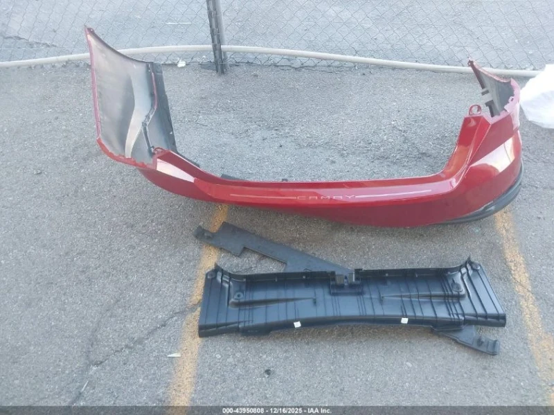 Toyota Camry LE | ЦЕНА ДО БЪЛГАРИЯ | ДВА КЛЮЧА | , снимка 11 - Автомобили и джипове - 53497290