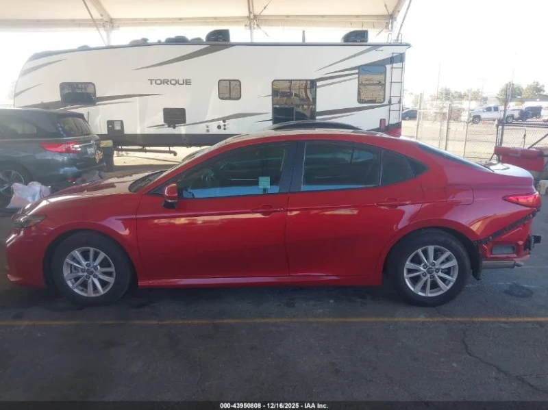 Toyota Camry LE | ЦЕНА ДО БЪЛГАРИЯ | ДВА КЛЮЧА | , снимка 14 - Автомобили и джипове - 53497290