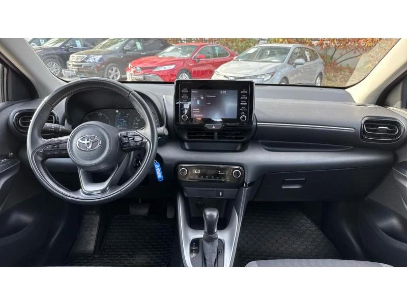 Toyota Yaris 1.5 HSD FANCY PLUS CVT - изображение 8