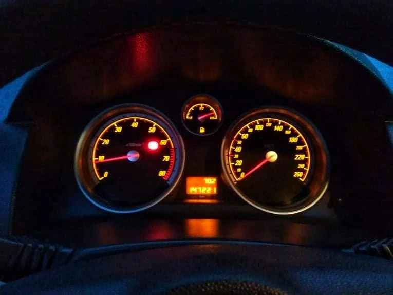 Opel Astra GTC, снимка 6 - Автомобили и джипове - 55419607