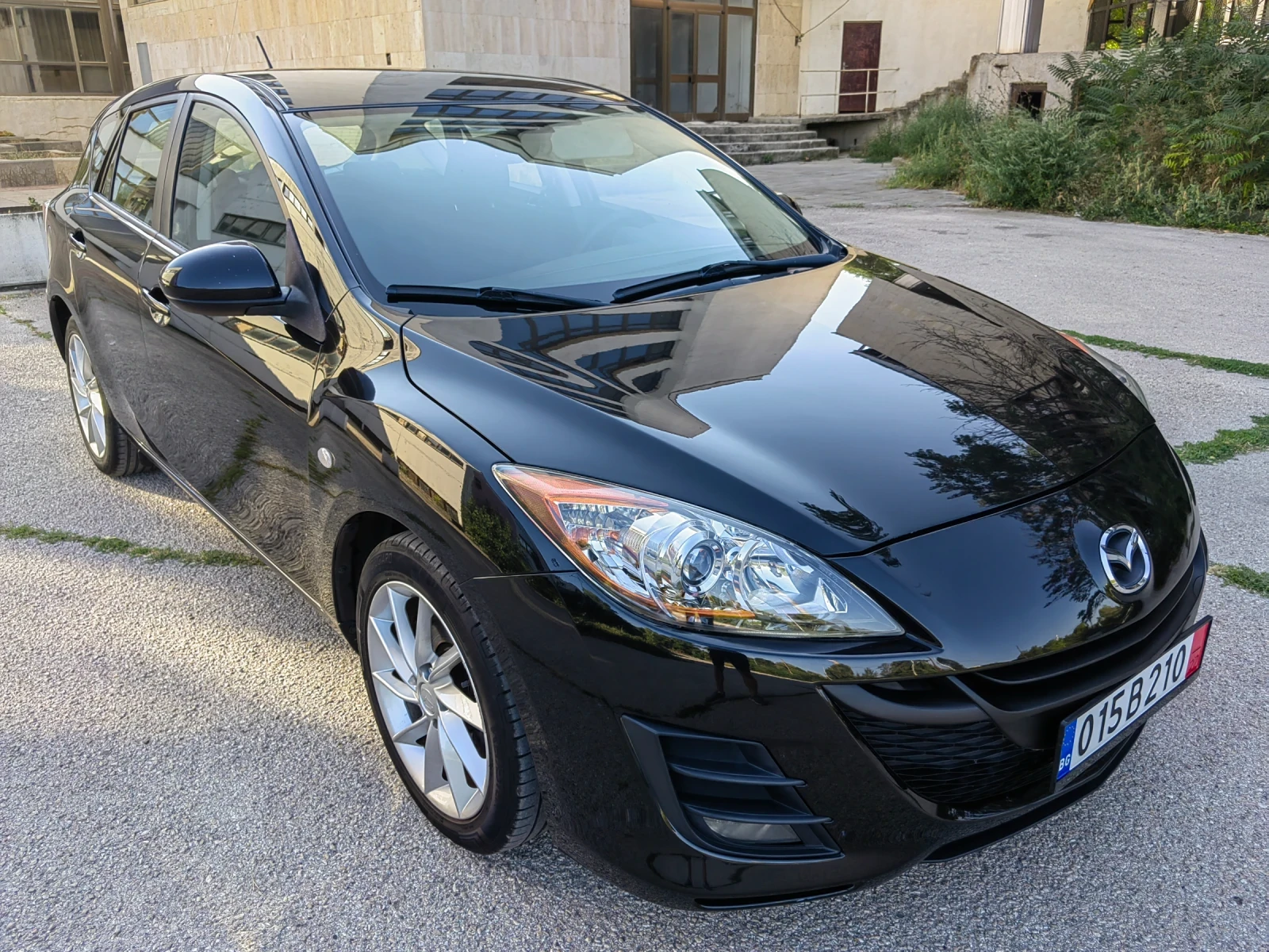 Mazda 3 2.0i - изображение 2