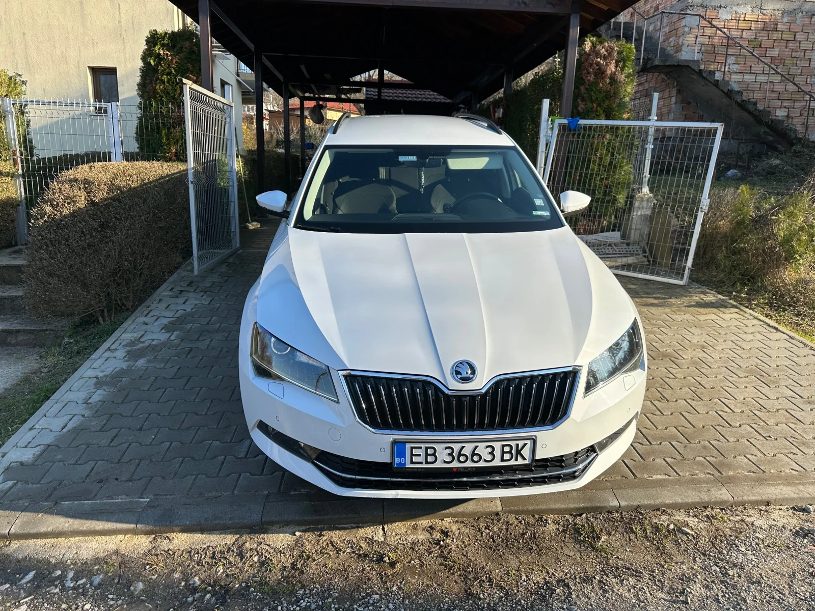 Skoda Superb 2.0 TDI 190к.с N1 4х4 - изображение 2