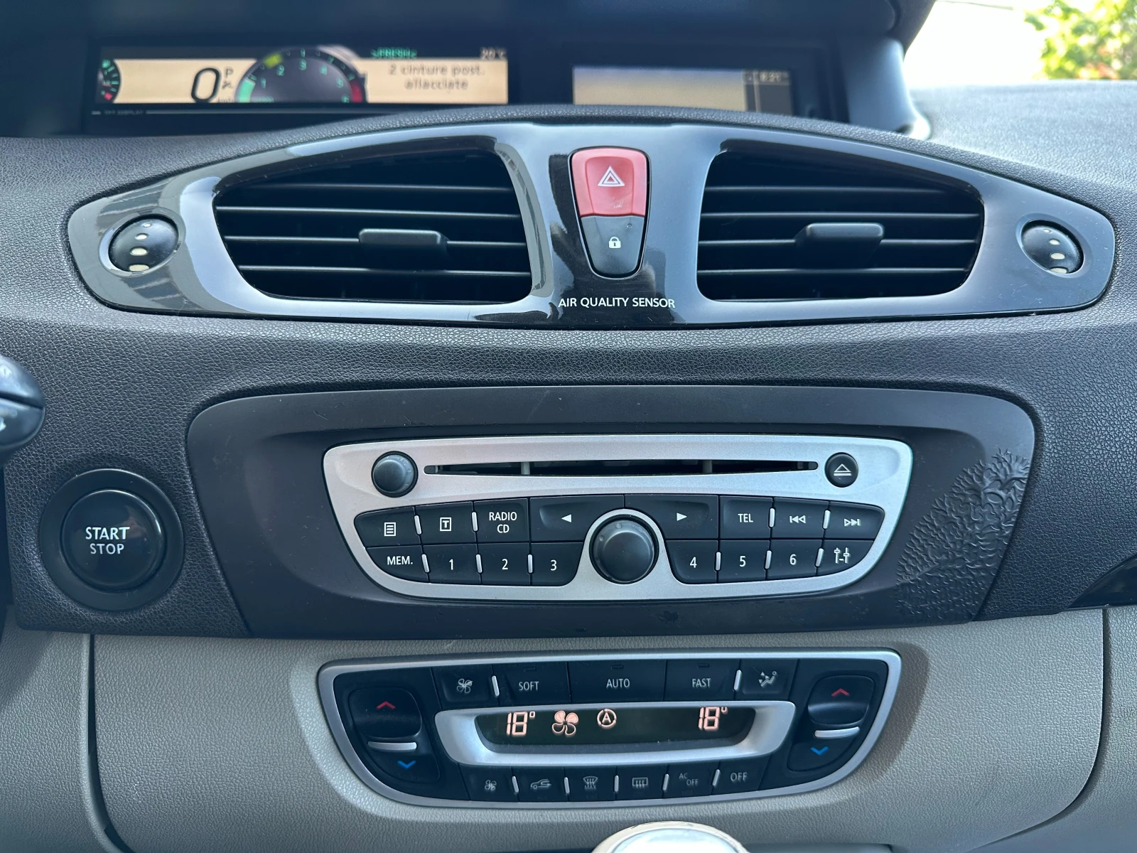 Renault Scenic 1.5d 110 к.с. | Mobile.bg — изображение 14