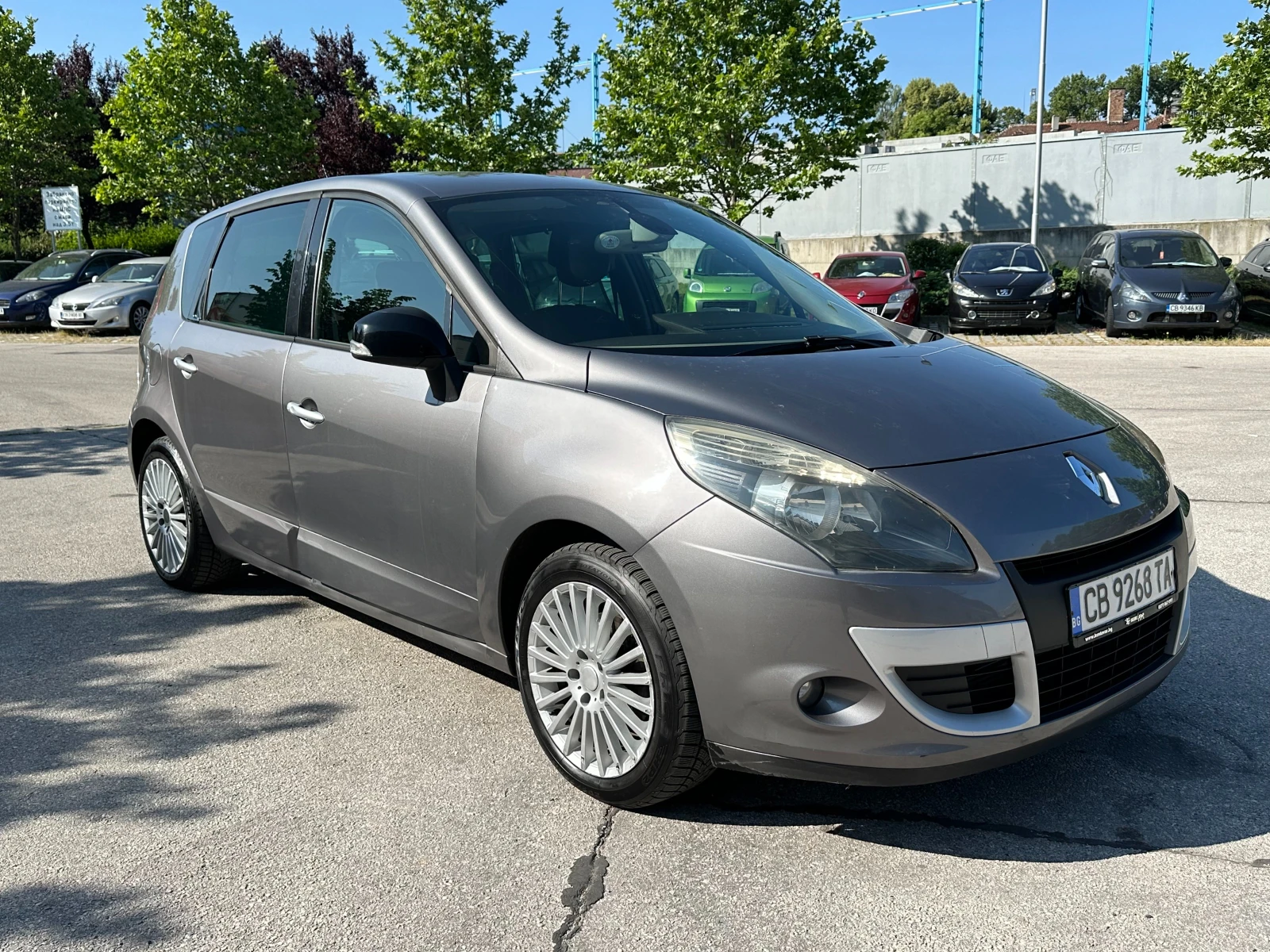 Renault Scenic 1.5d 110 к.с. - изображение 6