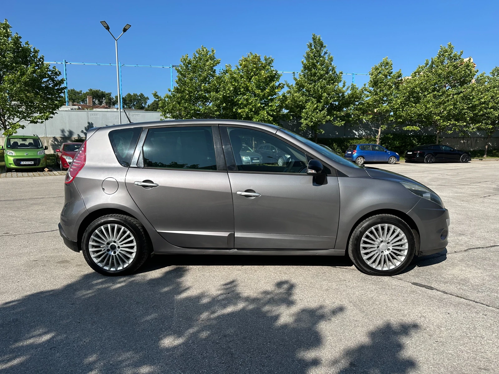 Renault Scenic 1.5d 110 к.с. - изображение 5
